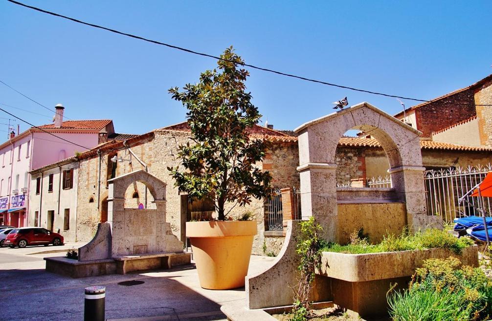 Appartement Centre Ville Du Boulou Pour 2 Adultes-2 Enfants- Check In 17H-21H--Juillet-Aout Reservation De 7 Jours Mini Le Boulou Exterior photo